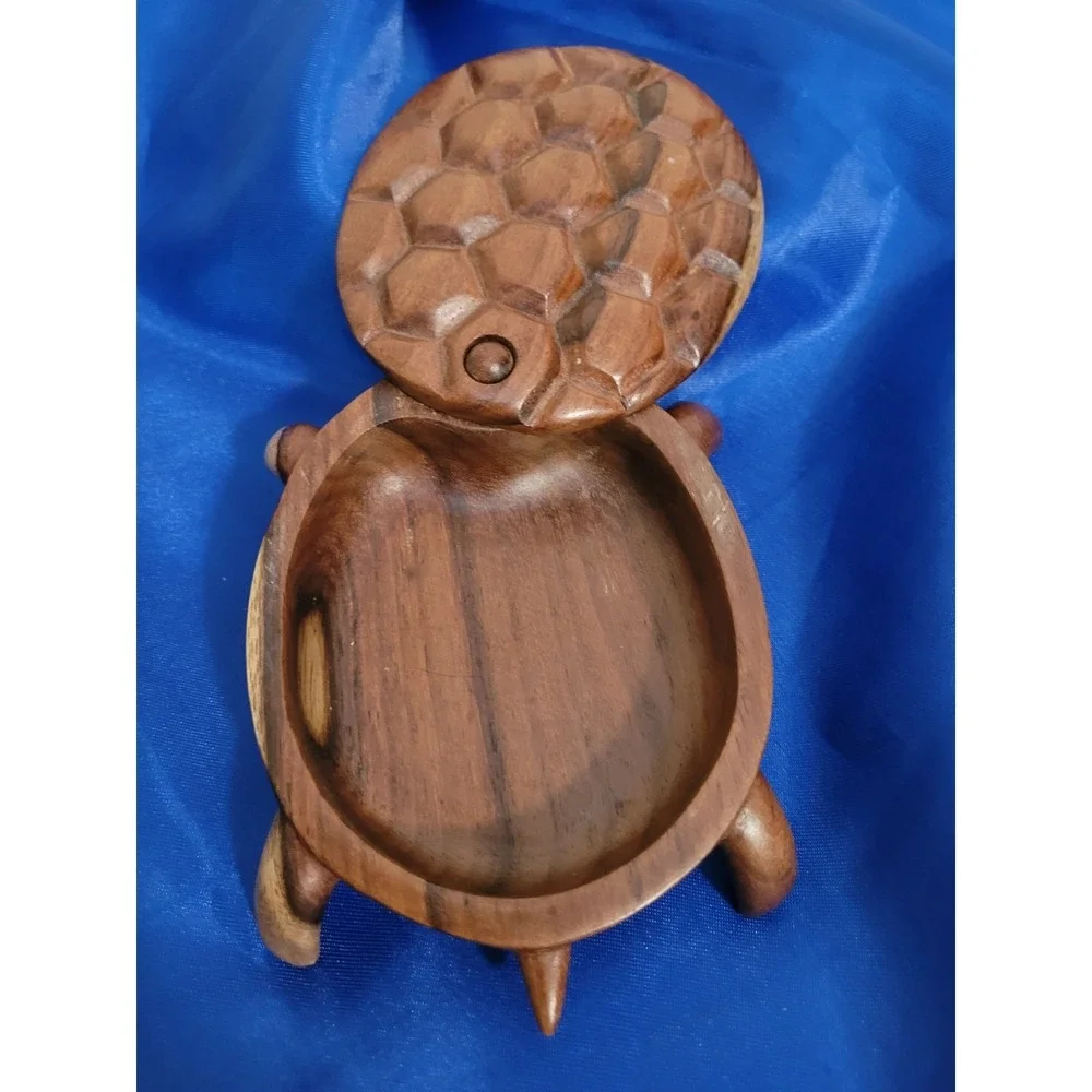 Wood Turtle Shaped Trinket Box Handcrafted Fair Trade  Egypt Dalbergia Sisso